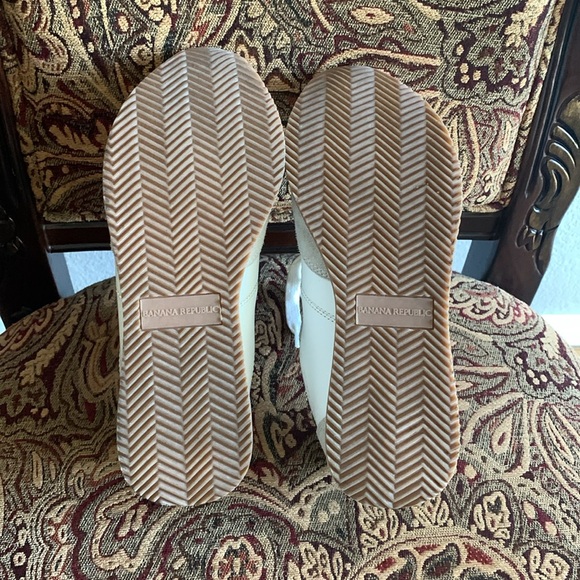 Banana Republic Shoes- Tennis- Blue and white - Picture 4 of 6